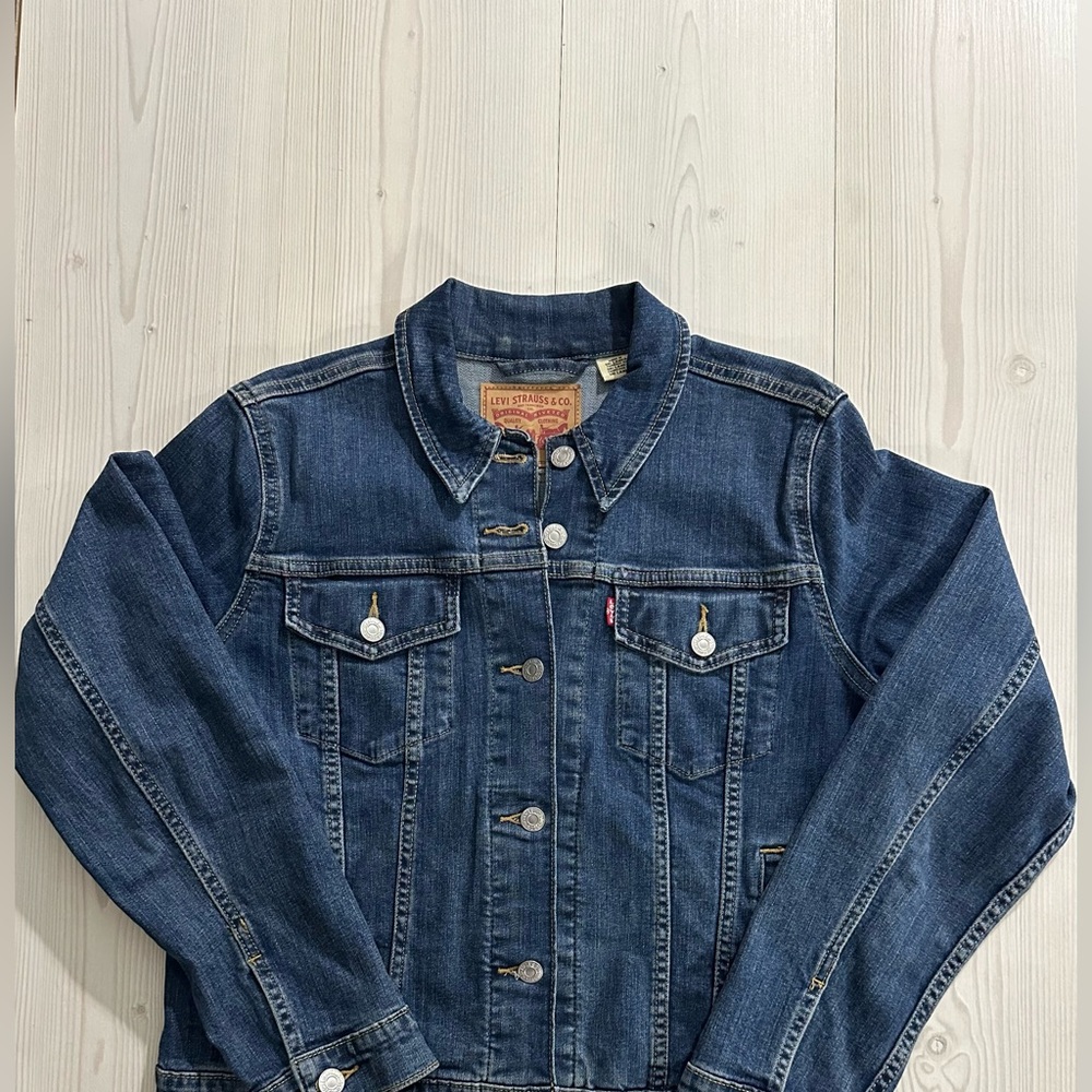 Levi's Dark Blue Denim Jean Jacket